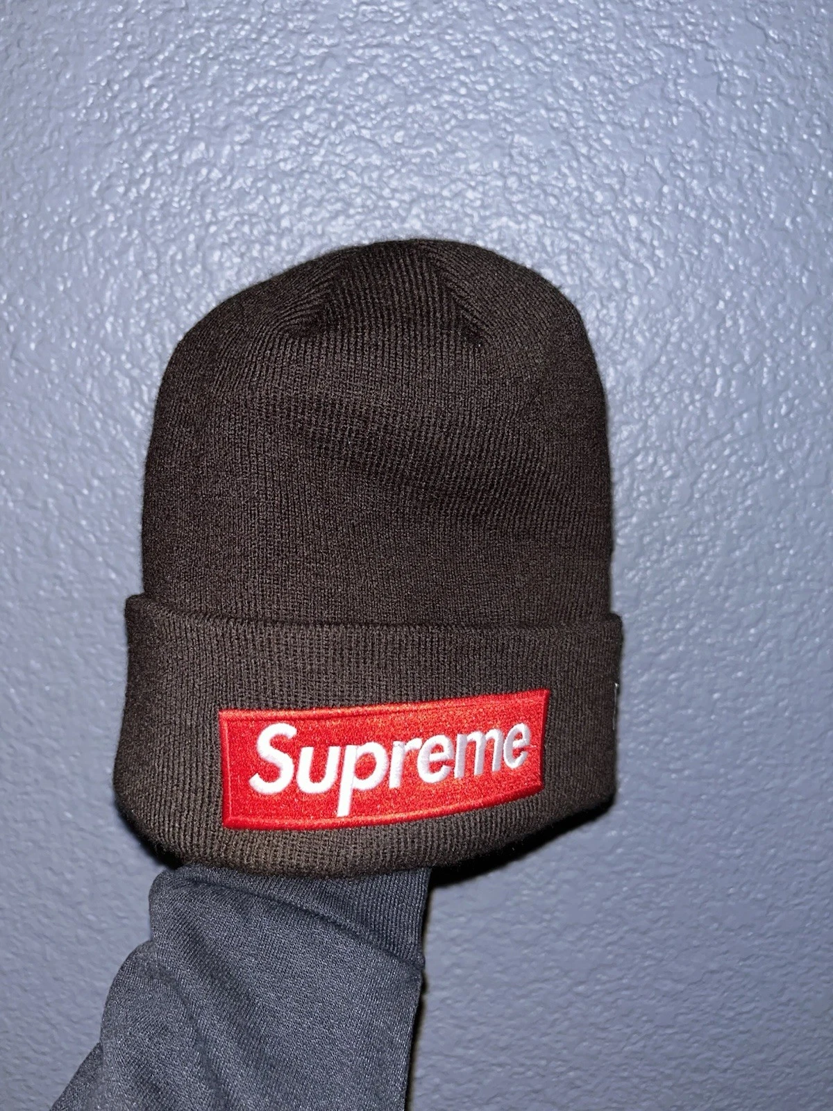 Bonnet marron logo boîte Supreme New Era FW 2022 