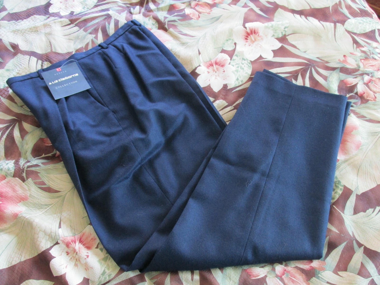 LIZ CLAIBORNE COLLECTION Petite Sz 6 