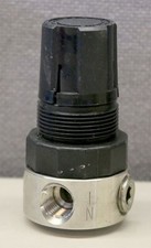 Parker Watts R364-02CSS-M1 Pneumatic Regulator Used