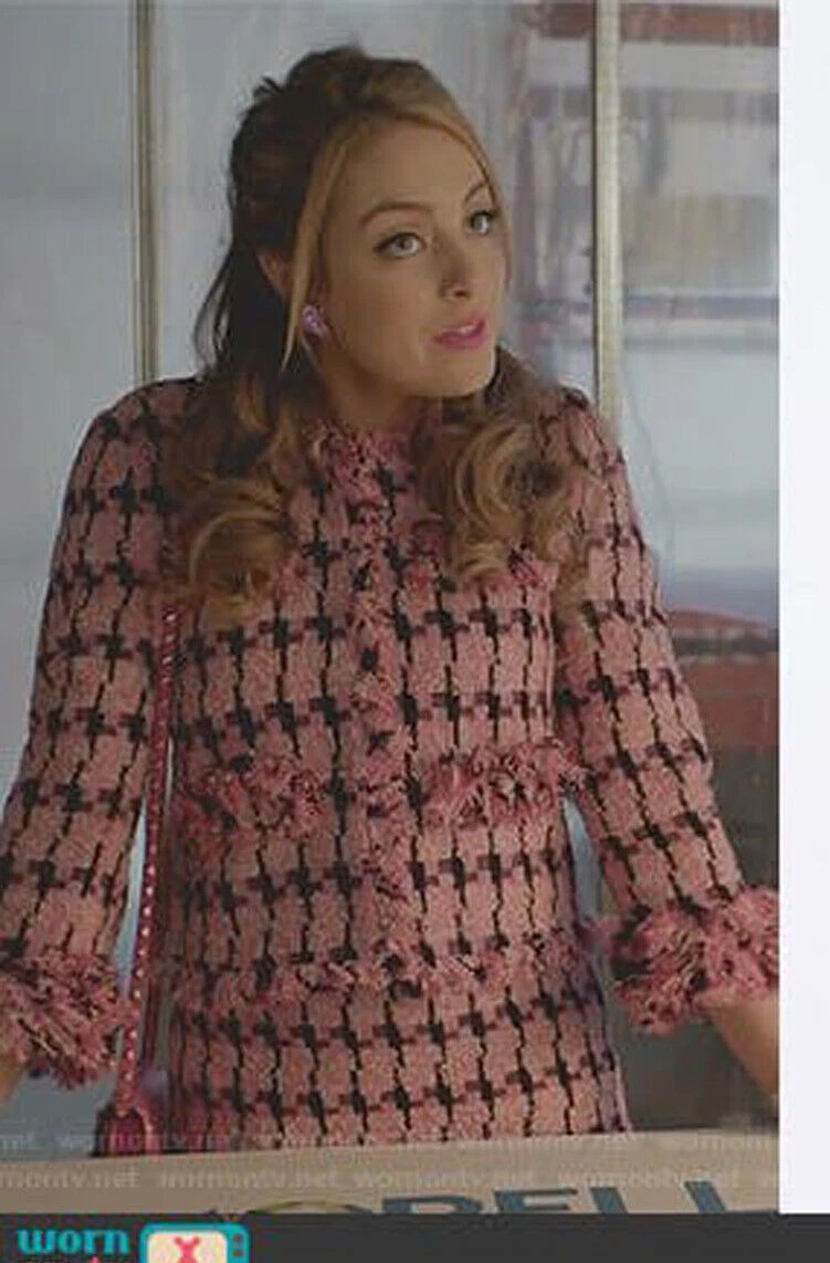 Abito Moschino HOUNDTOOTH TWEED ROSA 4 dinastie circo privato Fallon Carrington