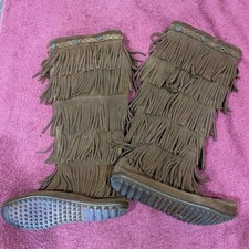 Womens Minnetonka Moccasin Boots Mid-Calf 5-Layer Fringe Suede Leather Size 7