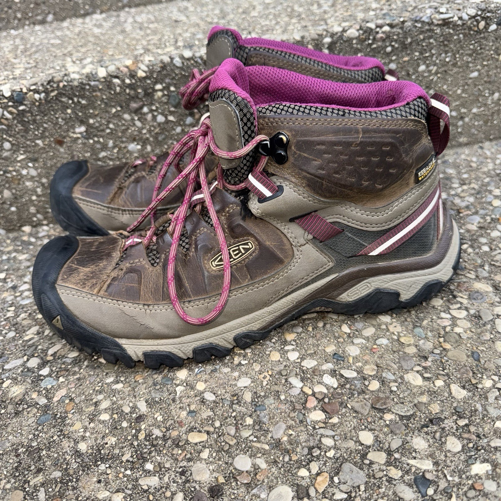 KEEN Targhee III Mid Stivali da trekking impermeabili donna 10 40 5