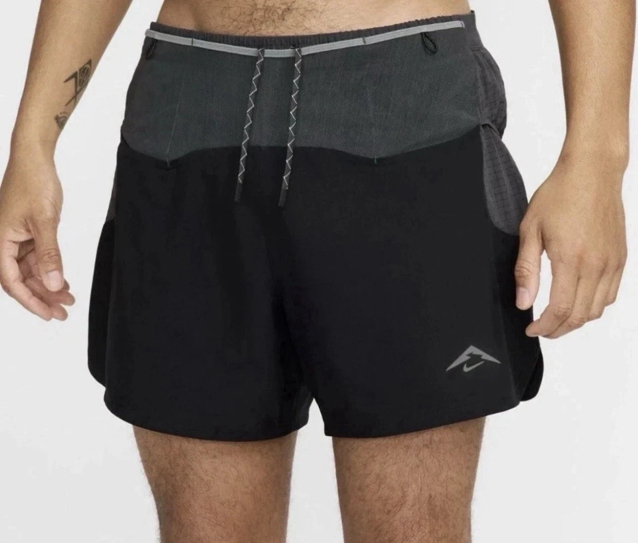 Nike Trail Second Sunrise 5" ADV Running Shorts Mens Medium Black HJ3572 010
Opens in a new window o