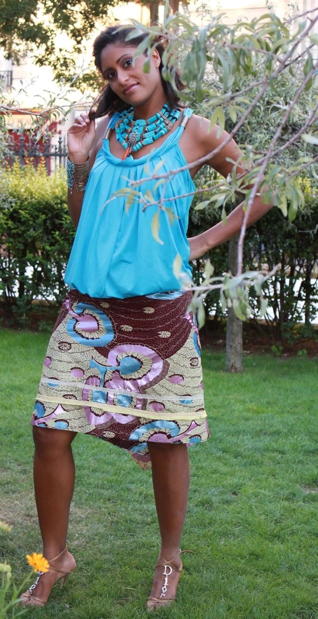 Short stylish skirt
Opens in a new window or tab