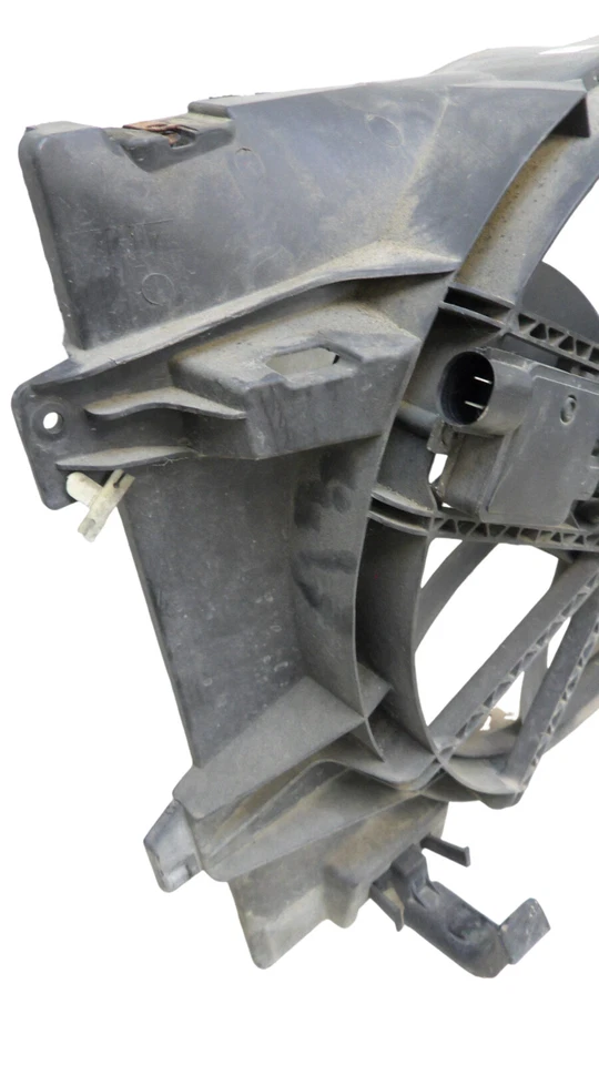 2003-2011 Lincoln Town Car 4.6l Engine Cooling Fan Assembly Used OEM 8W138C60AB Foto 2 de 4