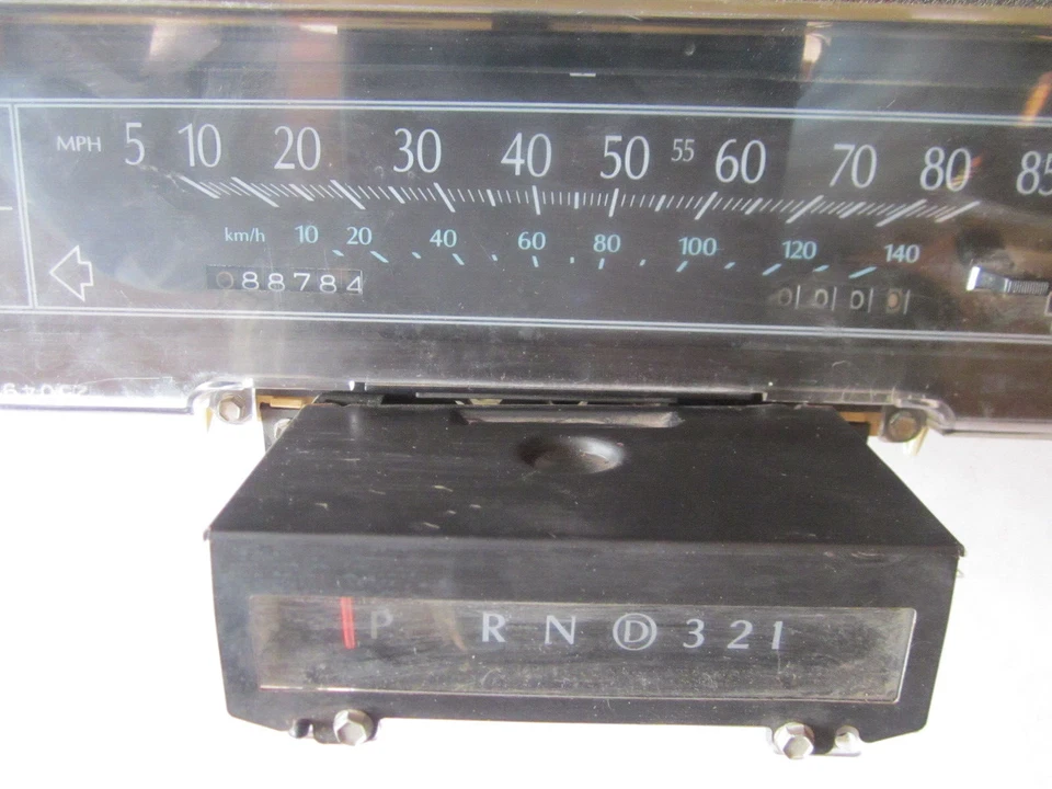 1992-1993 Cadillac Deville Speedometer Assembly -FOR PARTS Foto 2 de 4