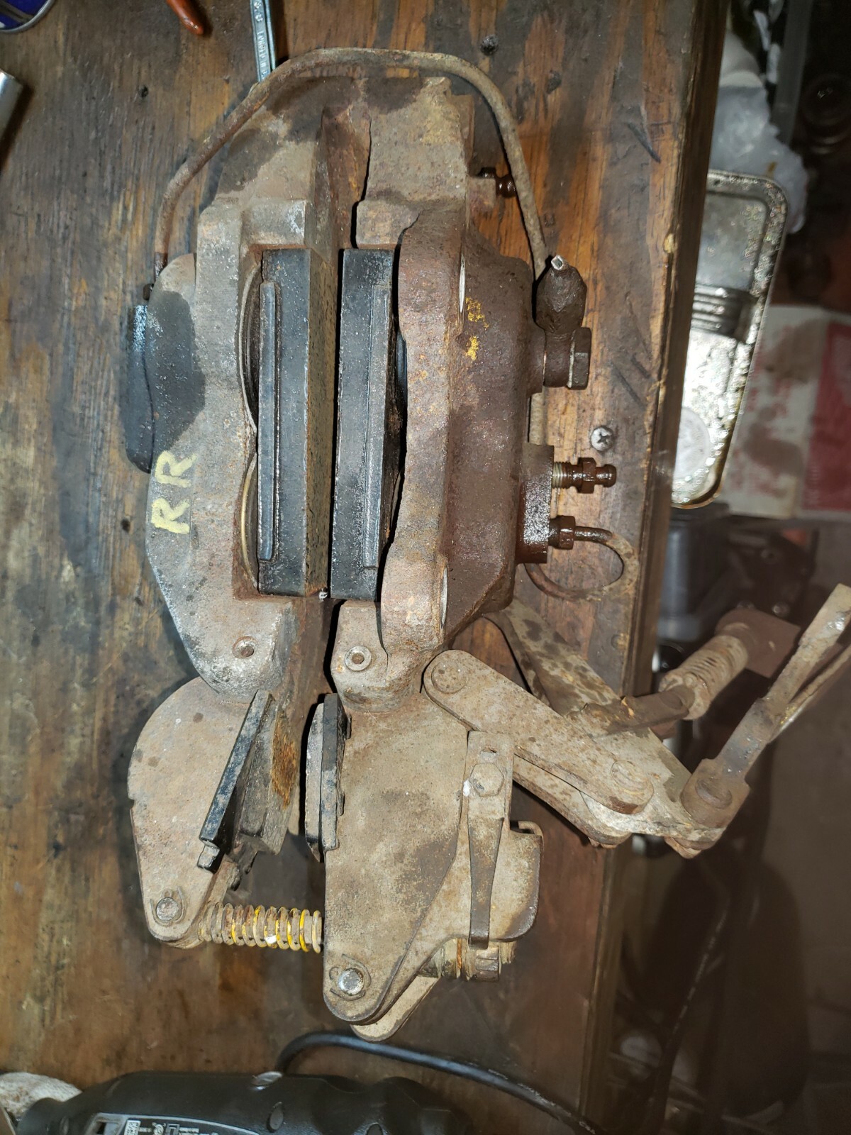 ROLLS ROYCE REAR BRAKE CALIPER SHADOW, WRAITH, CORNICHE I REBUILD YOUR CALIPER