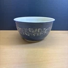 Vintage pyrex mixing bowl 402 Colonial Mist blue with white flowers 1.5qt