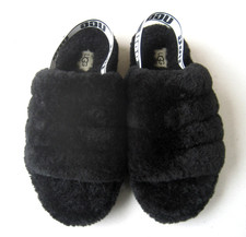 UGG Fluff Yeah Slippers Womens 7 Black Sheepskin Platform Sandals EXCELLENT