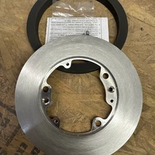 HUBBELL WIRING DEVICE-KELLEMS SA3082 Electrical Box Cover, 1 Gang, Round,