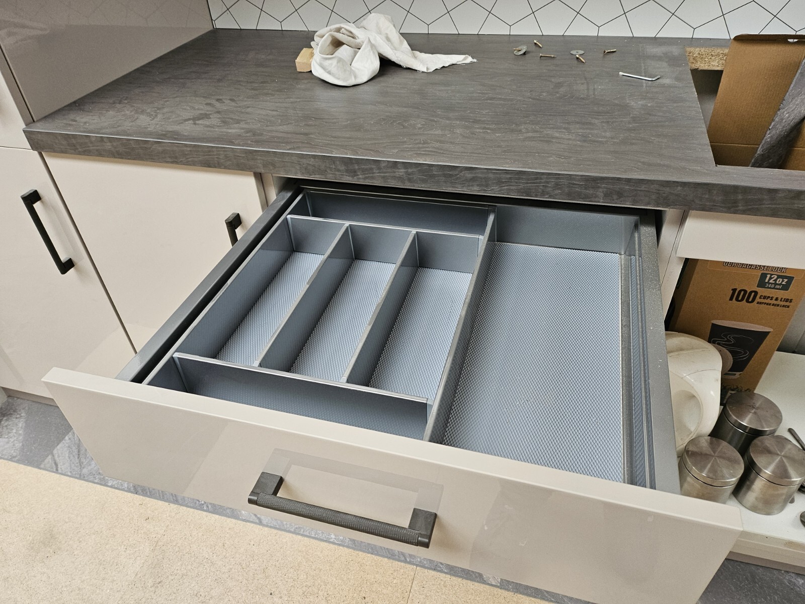 ex display kitchen units symphony NO RESERVE eBay