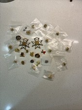 Lot 25 Masonic Items Knights Templar White Cross, 32 Degree & Other Pins Grotto