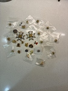 Lot 25 Masonic Items Knights Templar White Cross, 32 Degree & Other Pins Grotto
