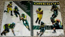 OREGON DUCKS FOOTBALL 2004 MEDIA GUIDE TIM DAY * KELLEN CLEMENS * HALOTI NGATA