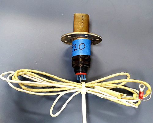 BEECHCRAFT OAT SENSOR P/N 122-384003-1 (AR)
