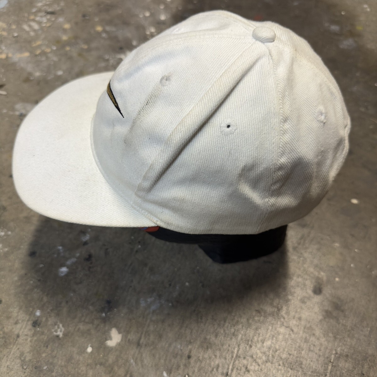 Nike キャップ  90s ヴィンテージ　アメリカ Vintage 90s Nike Gold Swoosh Snapback Hat Cap Adult One Size
