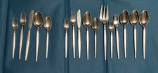 16 pcs lot of SRI (Stanley Roberts International) Vtg "Astro" pattern, Stainless