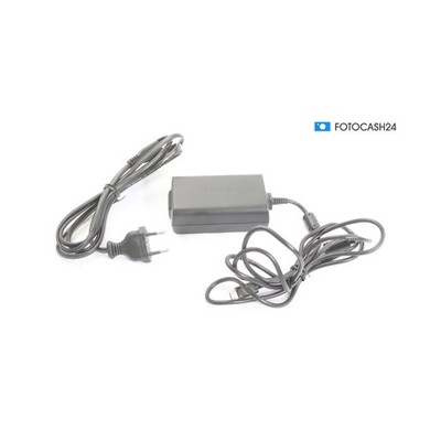 Canon USB Netzadapter PD-E1 5V 3.0A 9V 3.0A Camera + Sehr Gut (285068)