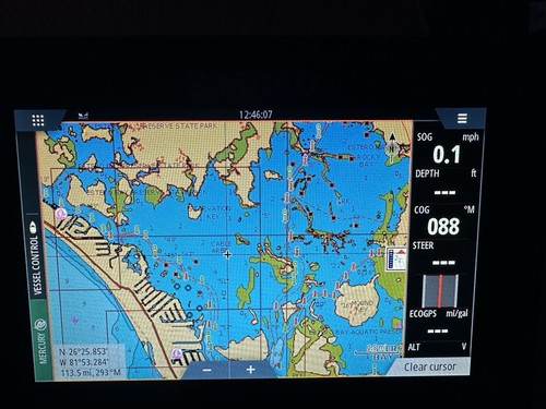 Simrad Go7 XSR GPS Chartplotter / Fishfinder Touchscreen 7” MFD (TESTED) - Picture 10 of 13