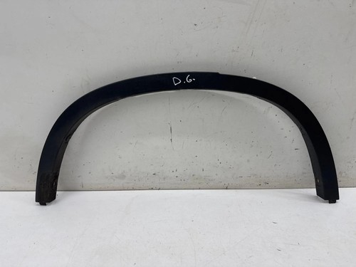 Rear wheel arch trim