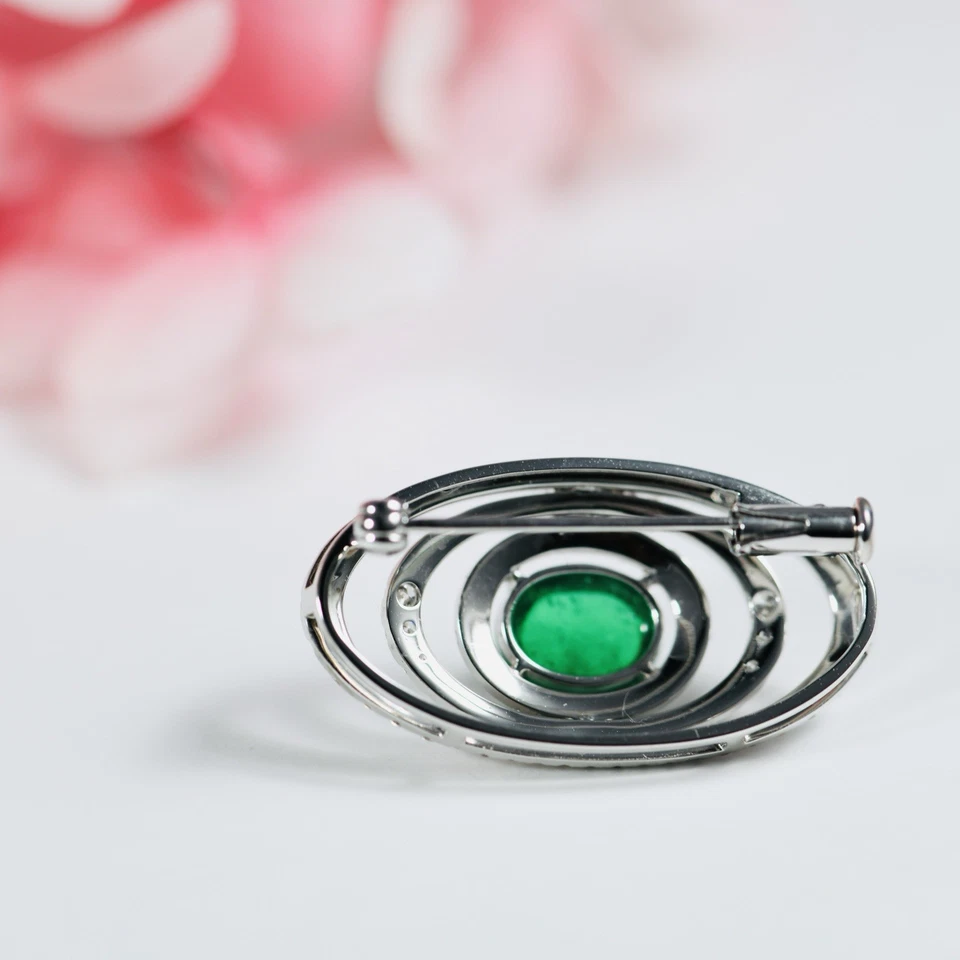 Colombia Emerald Diamond Encrusted 18K White Gold Brooch - Image 3 of 3