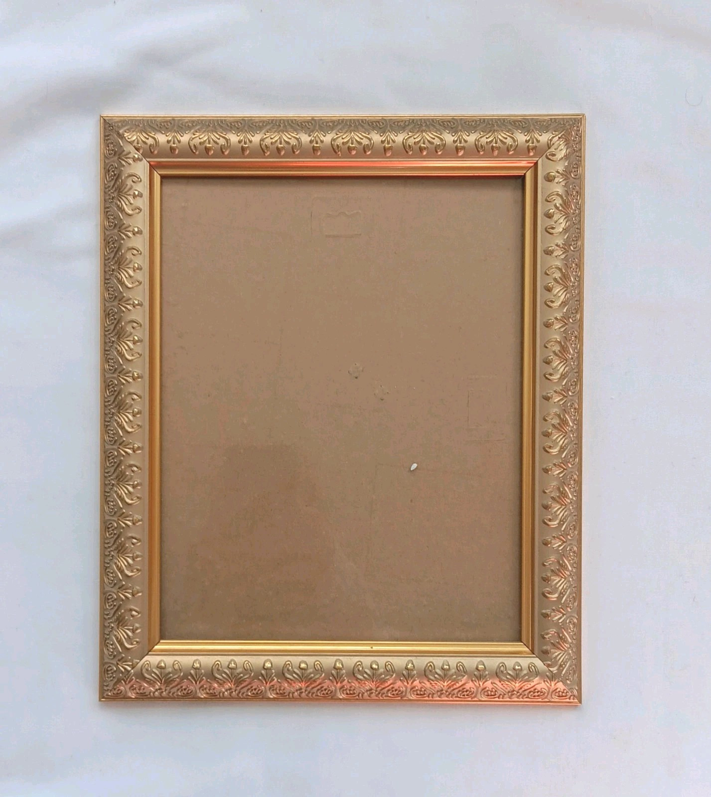 8x10 Wooden Picture Frame with Ornate Gold Design - Perfect for Paintings, Photos, and Artwork