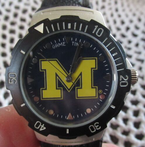 MICHIGAN NCAA GAMETIME AGENT SERIES WATCH - Runs / Good Condition - Picture 1 of 4