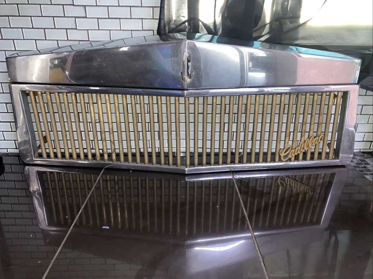 1989-1990 Cadillac Fleetwood Alpha Enterprise Chrome Vertical