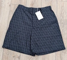 $1390 Mens Valentino Garavani VLOGO Toile Graphic Bermuda Shorts Black 48 US 32