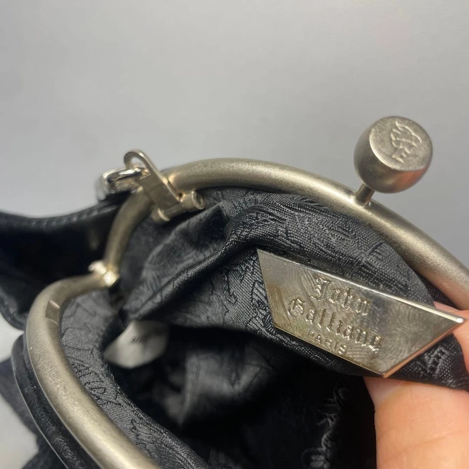 Bolso Bandolera John Galliano Cierre Beso Hombro Cartera USADO Buen Estado Foto 4 de 4