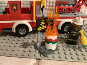 LEGO City Set #60107 Fire Ladder Truck 2016 All Pieces No Box or Instructions