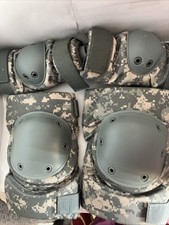 ONE SET MILITARY ELBOW PADS ONE SET OF MILITARY KNEE PADS