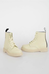 beige dr martens
