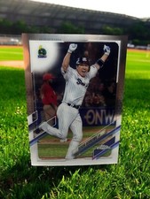 2021 Topps Chrome NPB Seiichi Uchikawa #71 Yakult Swallows