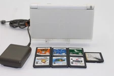 Nintendo DS Lite White Lot Bundle Console 8 Games Charger Works Great