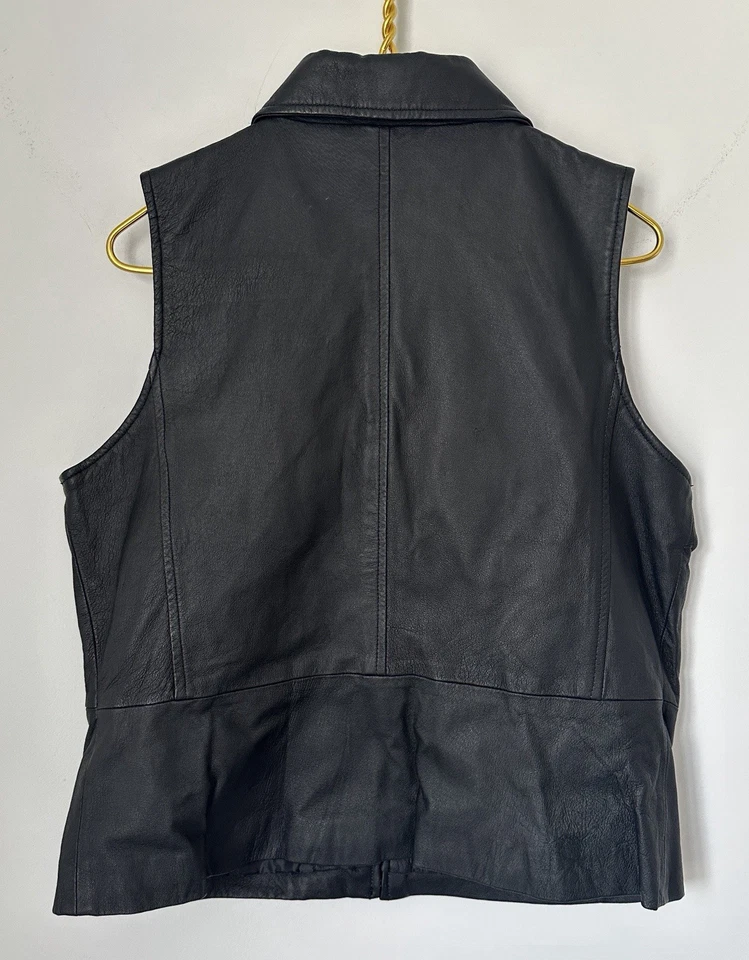 AMI Black 100% Leather Soft Full Zip Lined Retro Vest Women’s Medium Pockets - Image 3 of 4