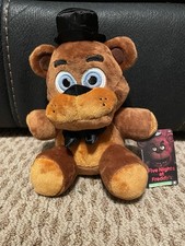 Jazwares Five Nights at Freddy's 8 inch Plush Glow Eyes Classic Freddy
