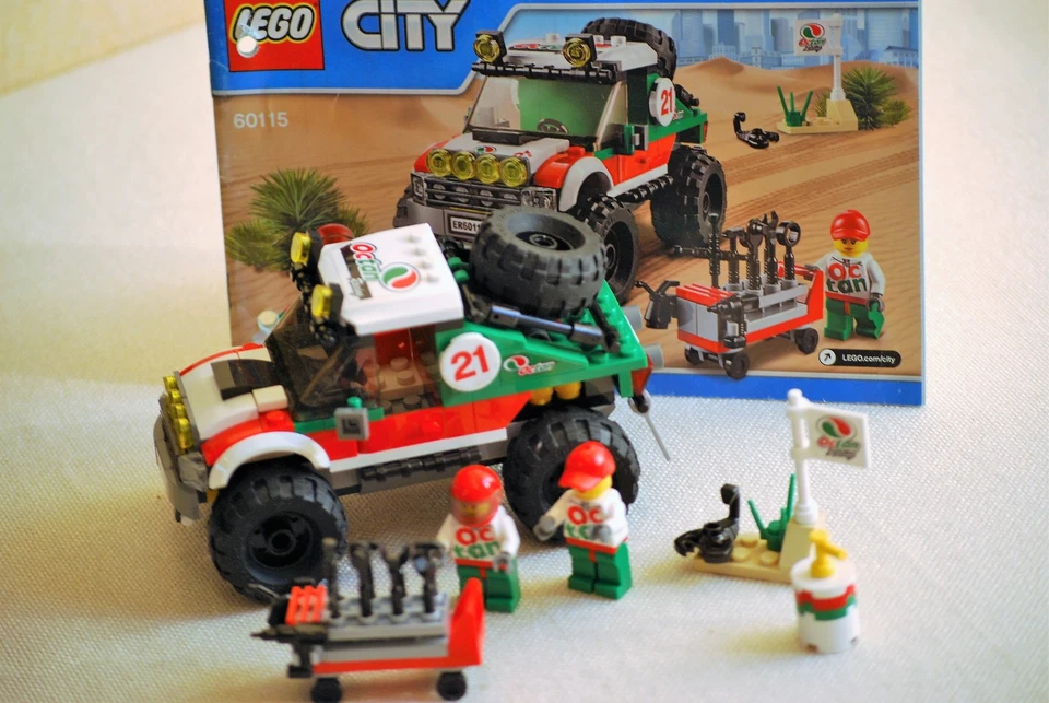 LEGO City 60115 4 x 4 Off Roader, Foto 1 von 3