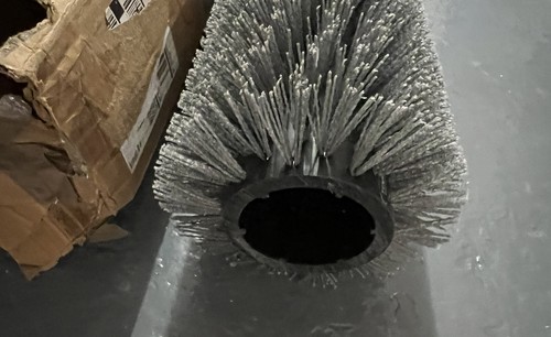 Tennant 386241 - Genuine OEM BRUSH, SCRUB, 47L, 20 SINGLE ROWS, SUPER ABRASIVE, - Picture 3 of 4
