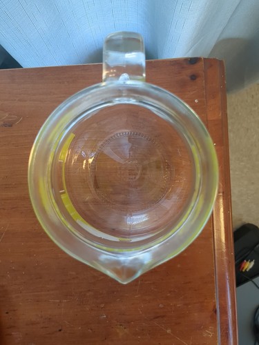 Vintage Cerve Clear Glass Apple Juice Pitcher 8” Bright Graphics Made in Italy - Picture 6 of 7