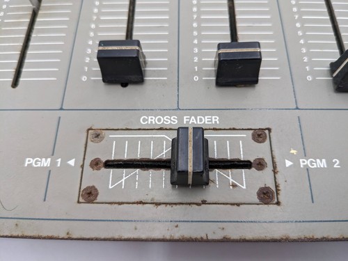 RARO Stanton-Vestax PMC 610 Mixer DJ stereo professionale NON TESTATO senza alimentatore - Foto 9 di 10