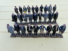 Vintage MARX 1960's Set of United States Presidents 28 Mini Figurines Collectors