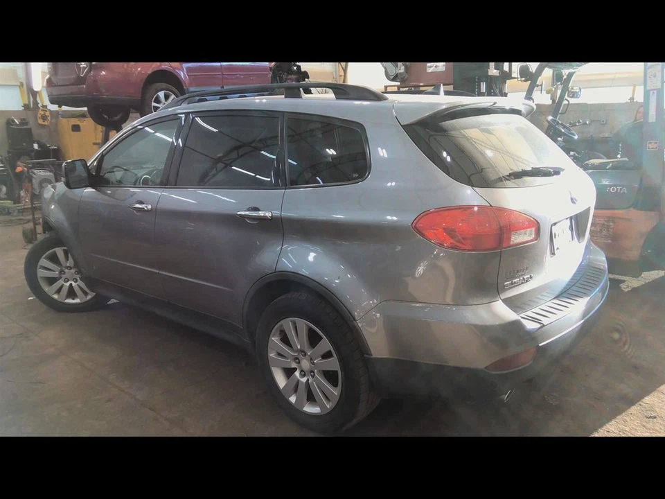 AC Compressor Fits 06-14 TRIBECA 6839520 - Image 2 of 4