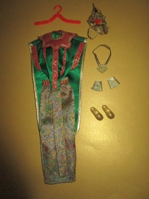 621) SCHÖNE BARBIE KLEIDUNG DOLLS OF THE WORLD THAILAND MATTEL 1997 NEUWERTIG