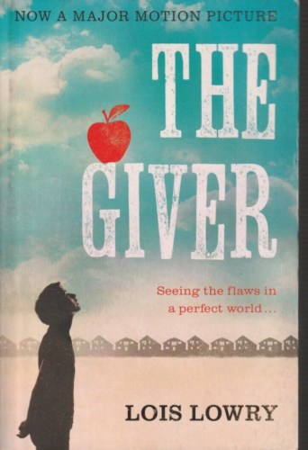 THE GIVER  by Lois Lowry  2014 LIKE NEW Very clean - Picture 1 of 2