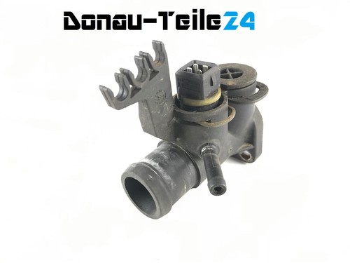 VW Passat 35i Kühlwasserflansch Wasserflansch Kühlerflansch 037121133F