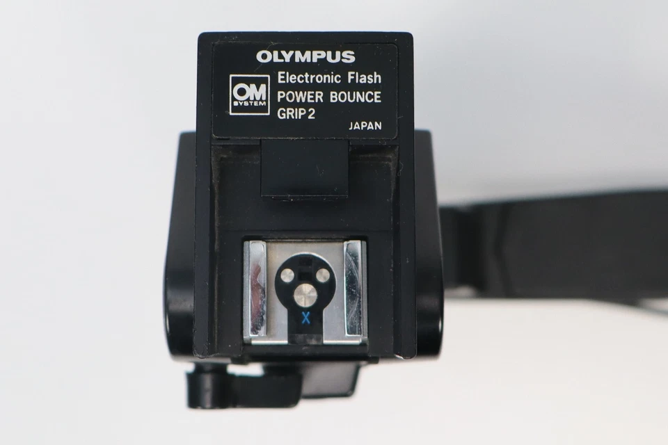 Olympus Electronic Flash POWER BOUNCE GRIP 2 - Vintage Camera Cage W/Adapter - Image 4 of 4