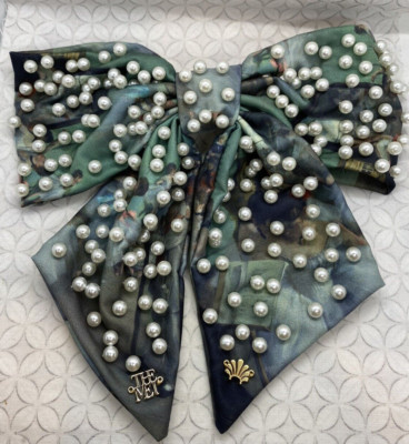 The Met X Lele Sadoughi Degas The Dance Class Printed Pearl Bow Barrette F Pearl