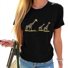 Casual Black T-Shirt with Giraffe Graphic Design Perfect for Everyday Wear