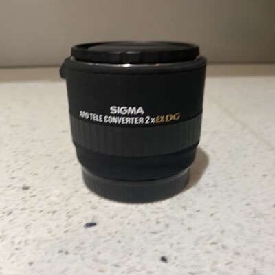 Near Mint Sigma APO TELE Converter 2x EX DG Lens For Sigma Canon w